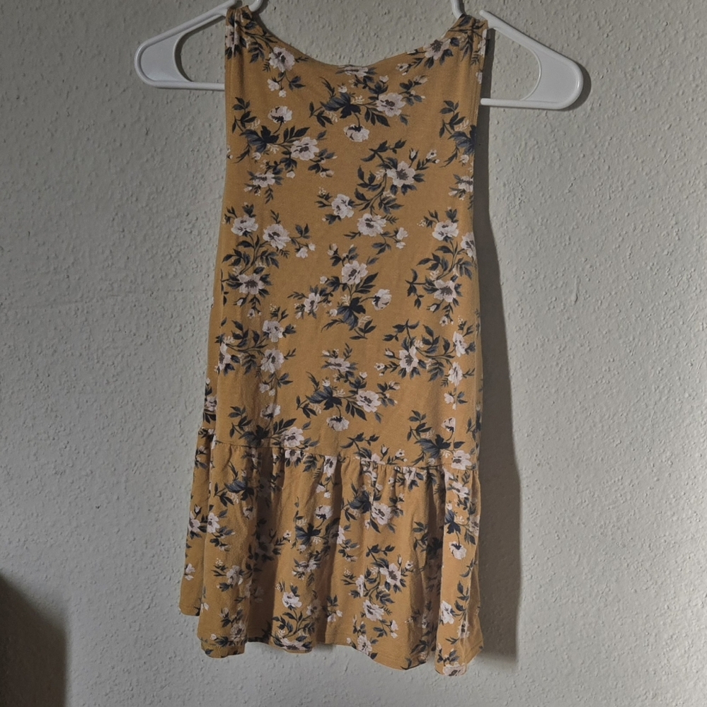 American Eagle  Mustard Floral Top. - Picture 2 of 3